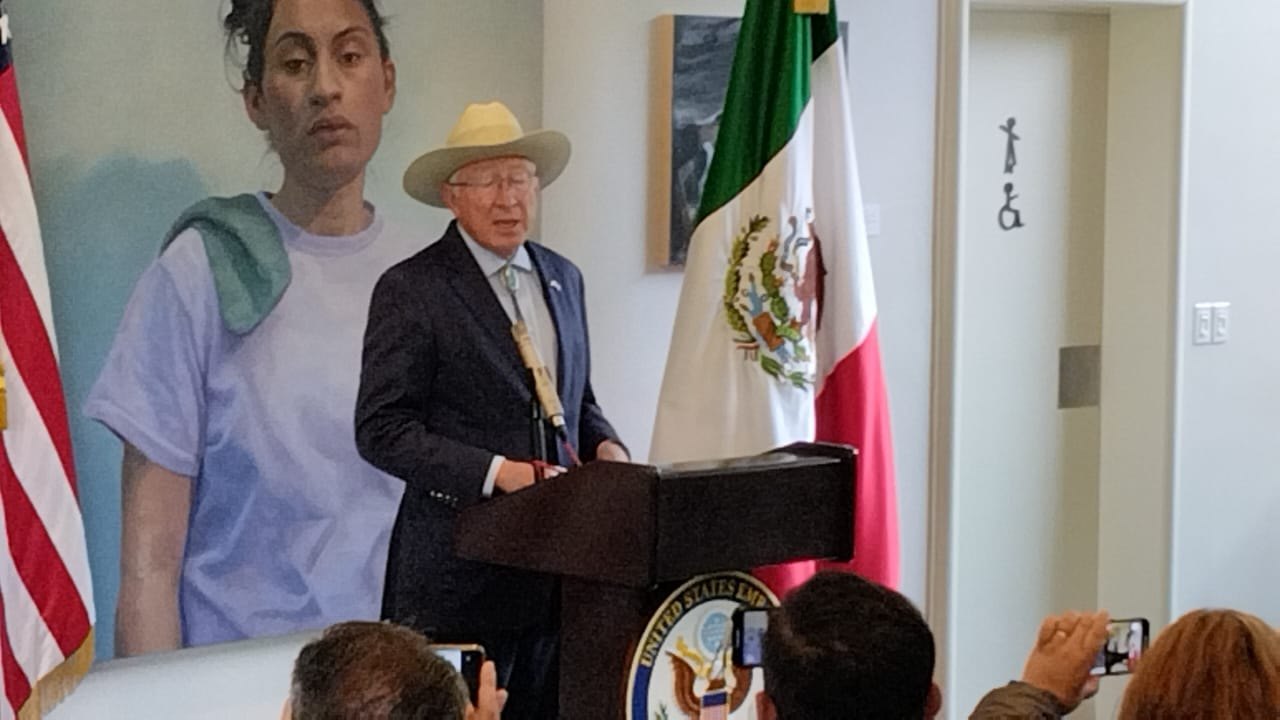 El Embajador de Estados Unidos, Ken Salazar, apoya la reforma al Poder Judicial, pero que preocupa la elección para los juzgadores.