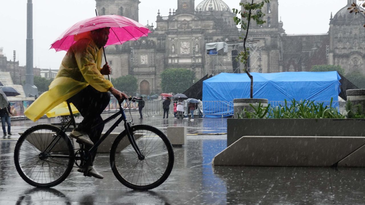 La Secretaría de Gestión Integral de Riesgos y Protección Civil (SGIRPC) activó la alerta amarilla por persistencia de lluvias en la CDMX.