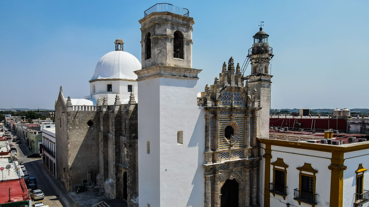 rehabilitan barrios de Campeche