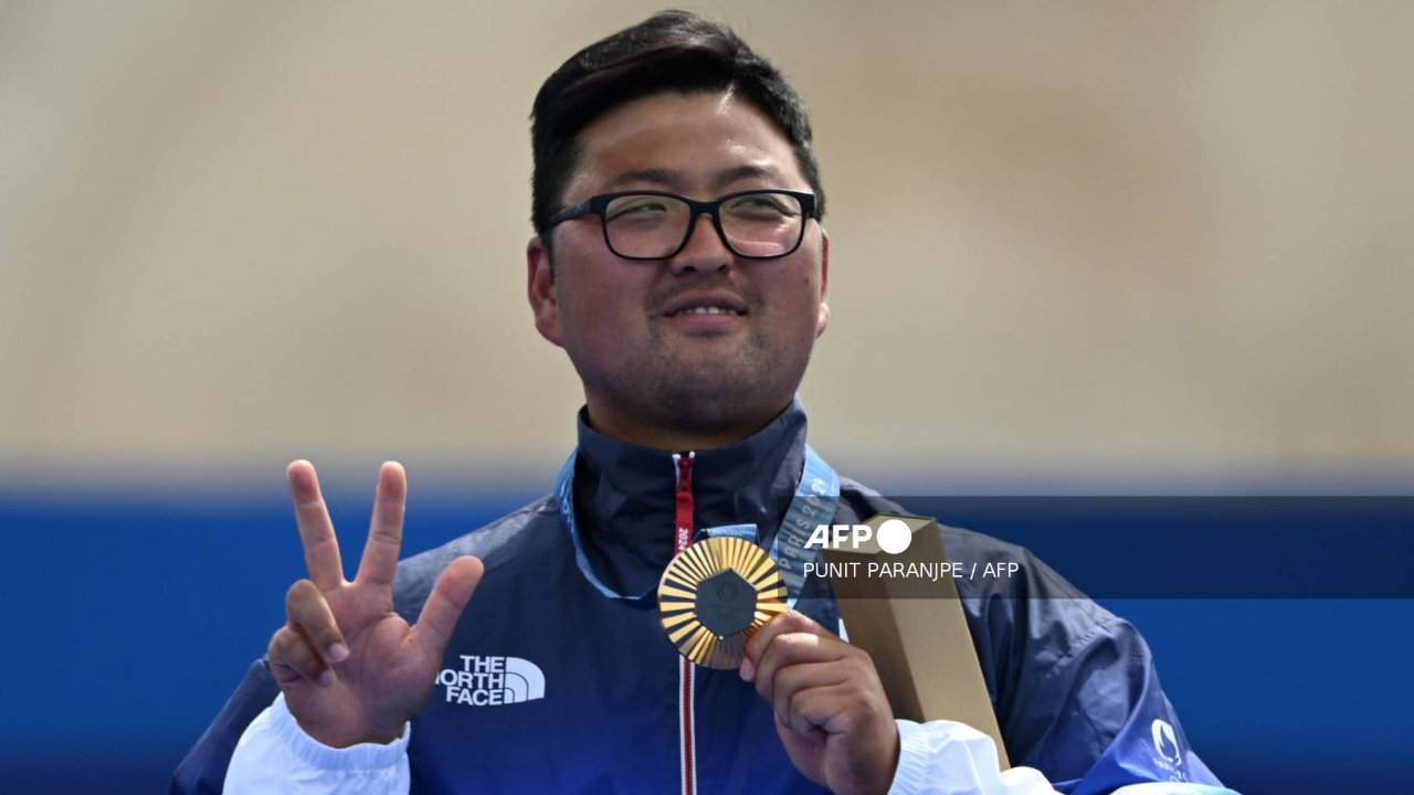 En una final que se decidió por milímetros, el arquero surcoreano, Woojin Kim se consagró "Rey del Tiro con Arco" en París 2024.