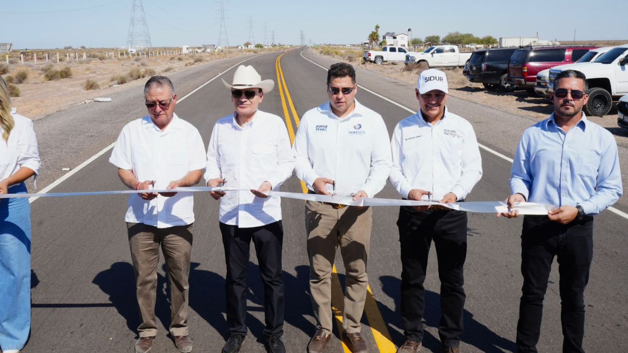 La rehabilitación de la carretera de Puerto Peñasco forma parte de las más de 100 acciones que se realizan en 19 municipios con el crédito de 2 mil 100 millones de pesos solicitado en 2023