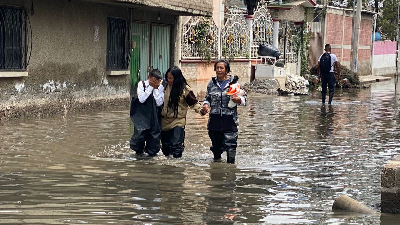 Otra vez Chalco... inundado por tormenta