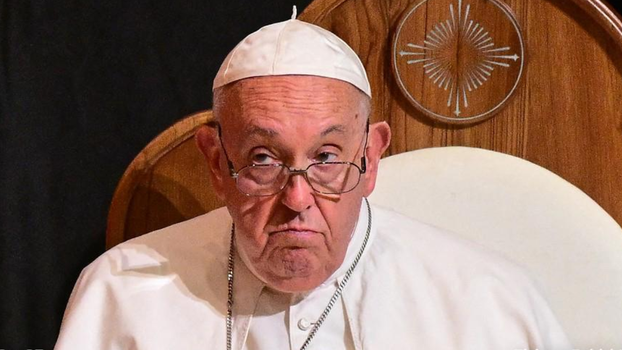 Papa Francisco califica como ‘inaceptable’ a la escalada en Líbano