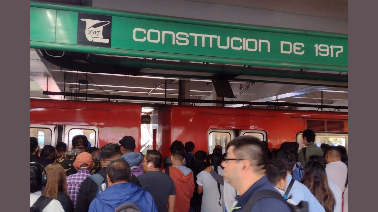 La Línea 8 del Metro 'colapsa’ este jueves; se reporta servicio lento