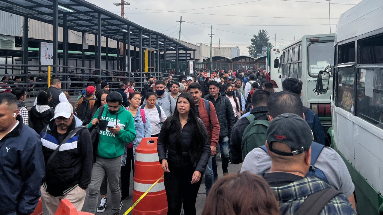 Reanudan apoyo del Metrobús en Pantitlán