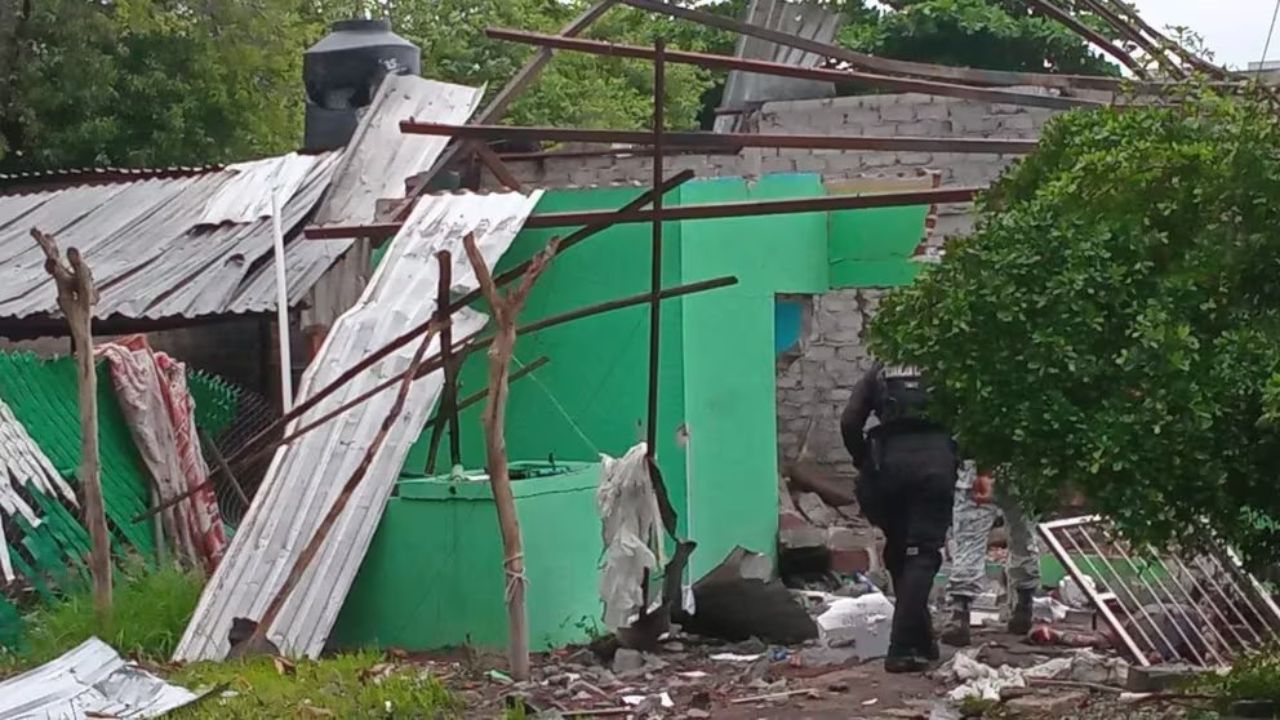 Seis muertos y un herido deja una explosión en un "narcolaboratorio" en Michoacán