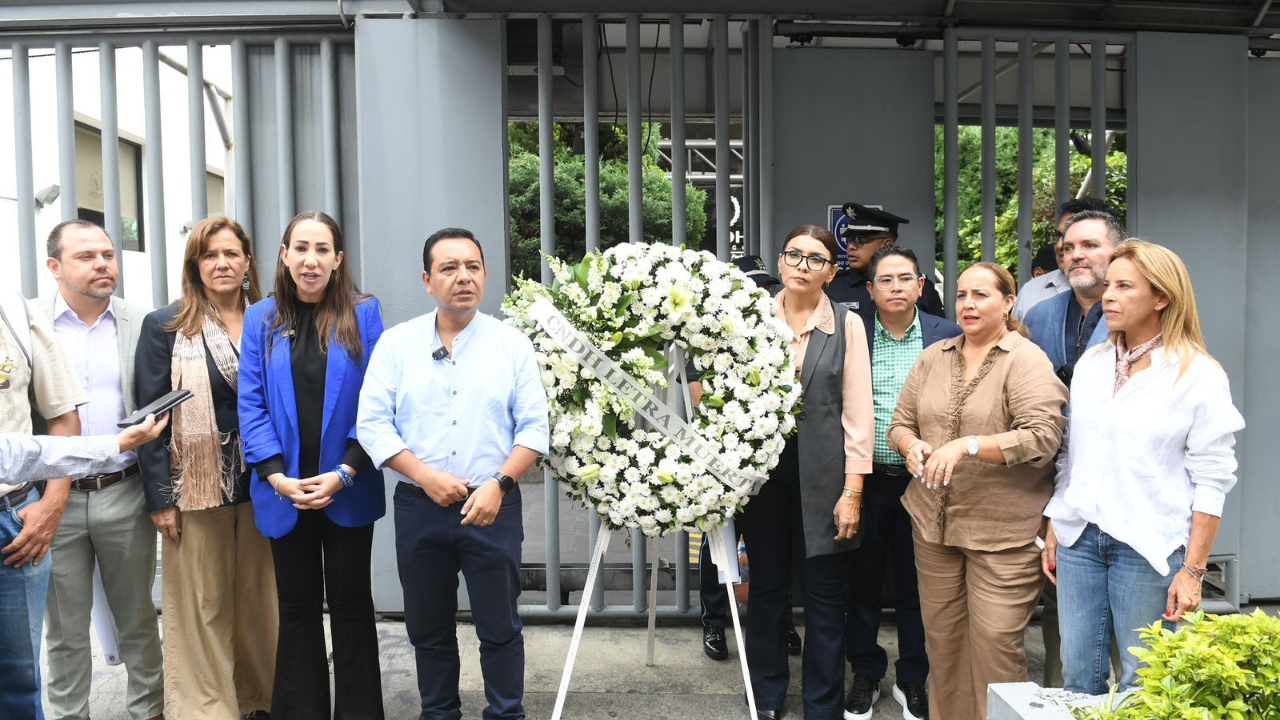 Diputados del PAN toman simbólicamente la CNDH