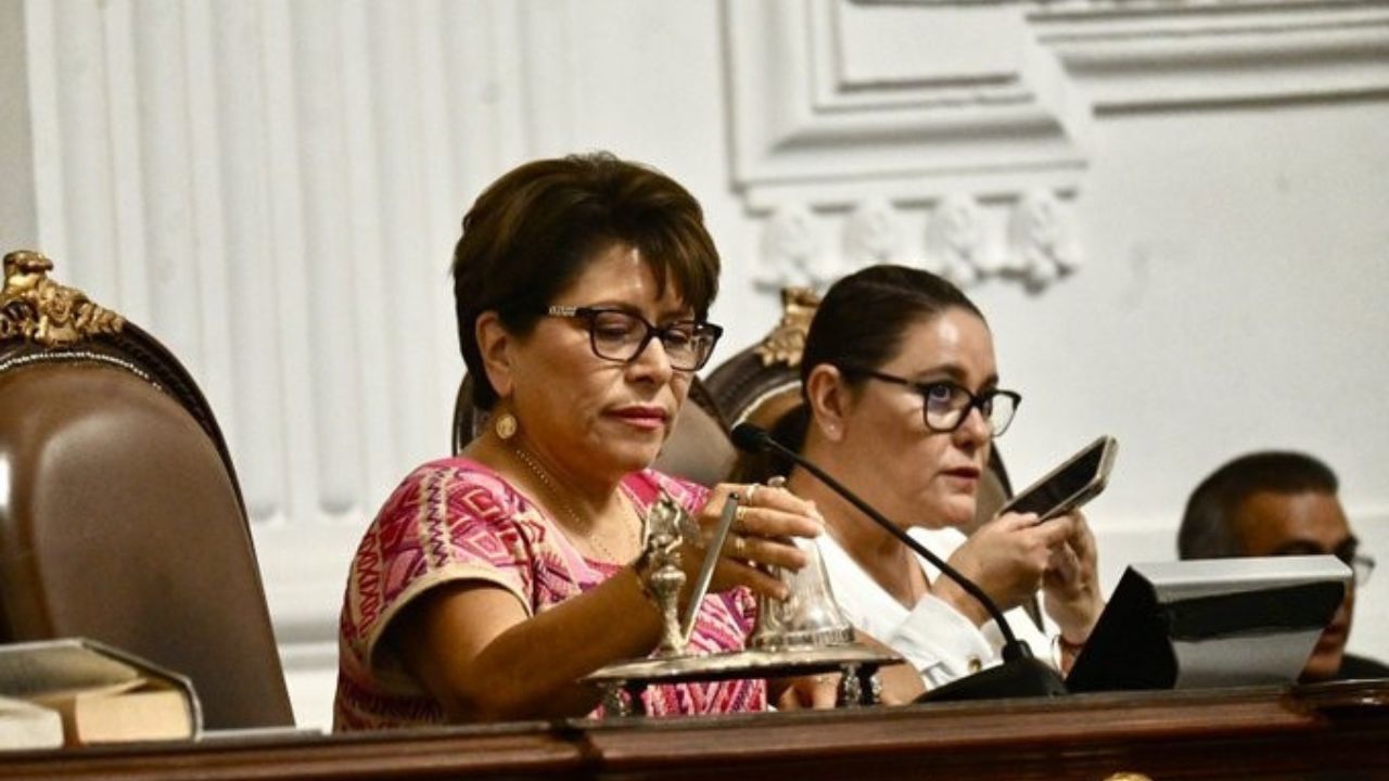 Fecha. La presidenta de la Mesa Directiva, Martha Ávila, precisó que la sesión solemne será el sábado 5 de octubre.