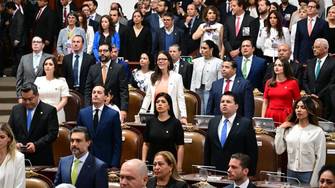 Inicio. Entre sorpresas y promesas, los 66 diputados rindieron protesta para arrancar los trabajos parlamentarios de 2024.