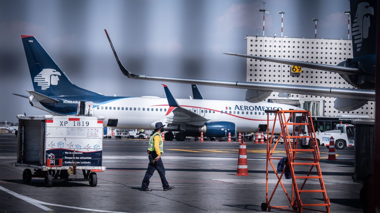 El fabricante estadounidense de aviones Boeing procederá a poner en paro técnico rotativo a decenas de millas de empleados, en medio de una huelga de unos 33 mil trabajadores