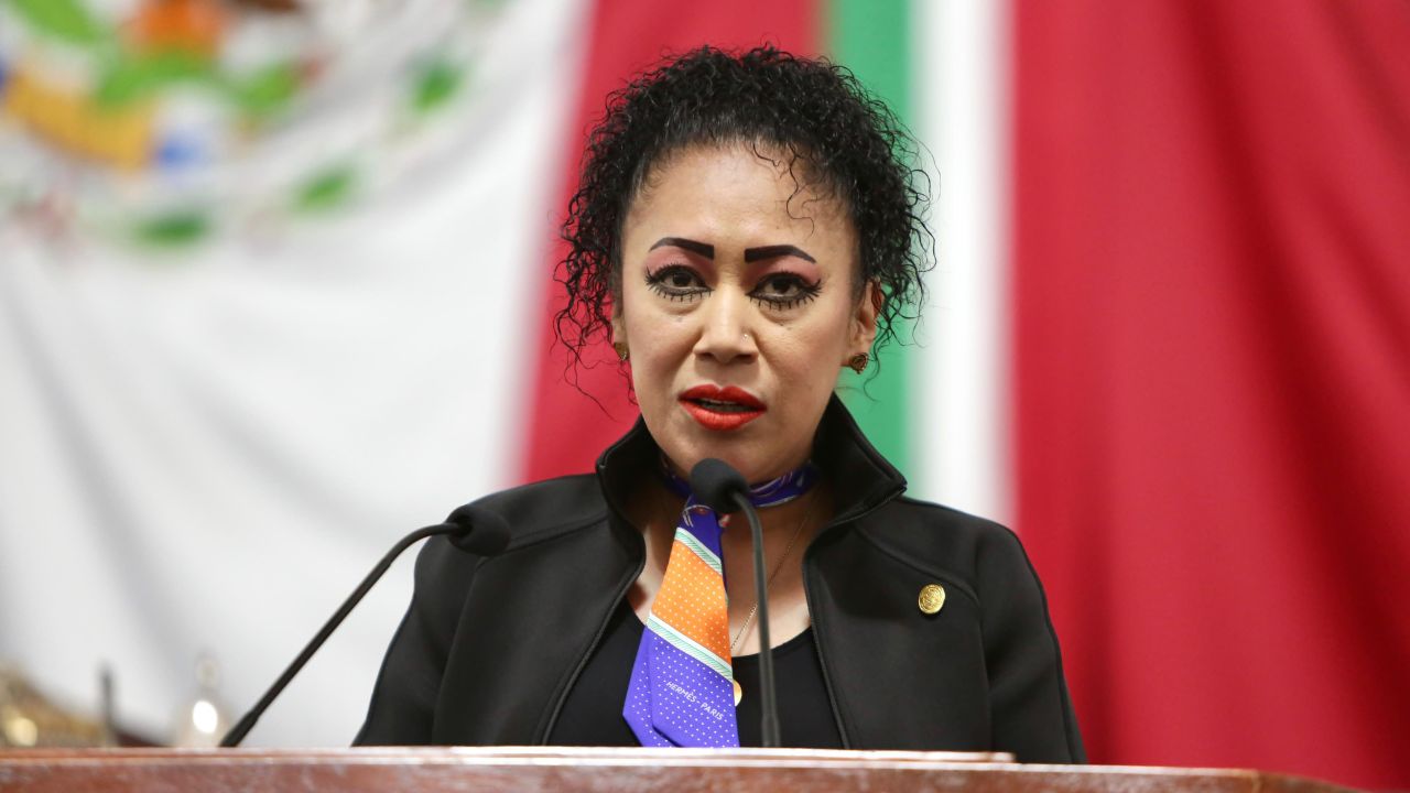 Universo. La pevemista, Rebeca Peralta, destacó que al cierre de 2023, en México 233 mil 277 personas estaban privadas de su libertad.