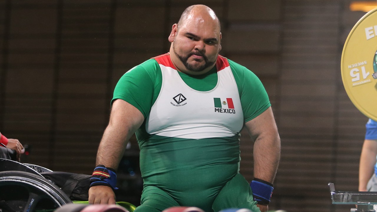 El mexicano José de Jesús Castillo Castillo ganó este domingo una medalla de bronce para México, en la disciplina del para powerlifting 107kg.