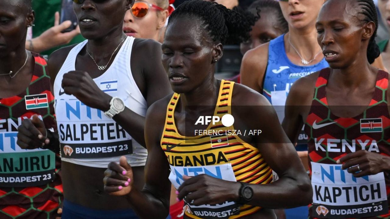 Rebeca Cheptegei, maratonista de Uganda, falleció a consecuencia de las quemaduras provocadas por su pareja sentimental.