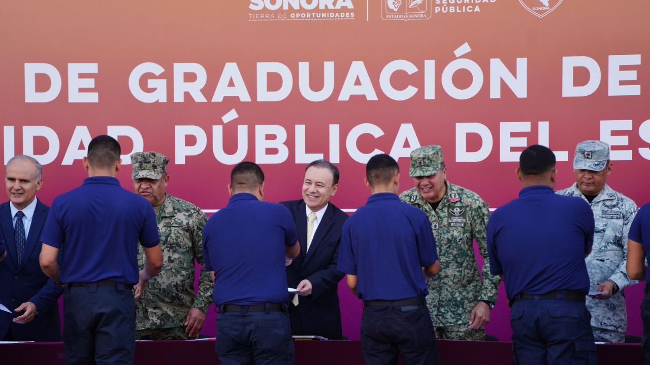 Refuerza Gobernador Durazo corporaciones de seguridad con 208 nuevos elementos