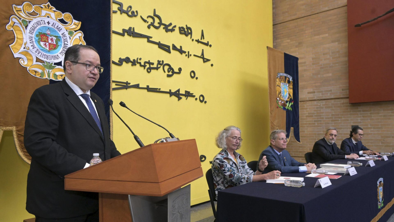 El rector de la UNAM, señaló que la defensa de los derechos fundamentales, el respeto a la división de poderes y el robustecimiento de marcos constitucionales son imperativos para respaldar los procesos de paz y desarrollo.