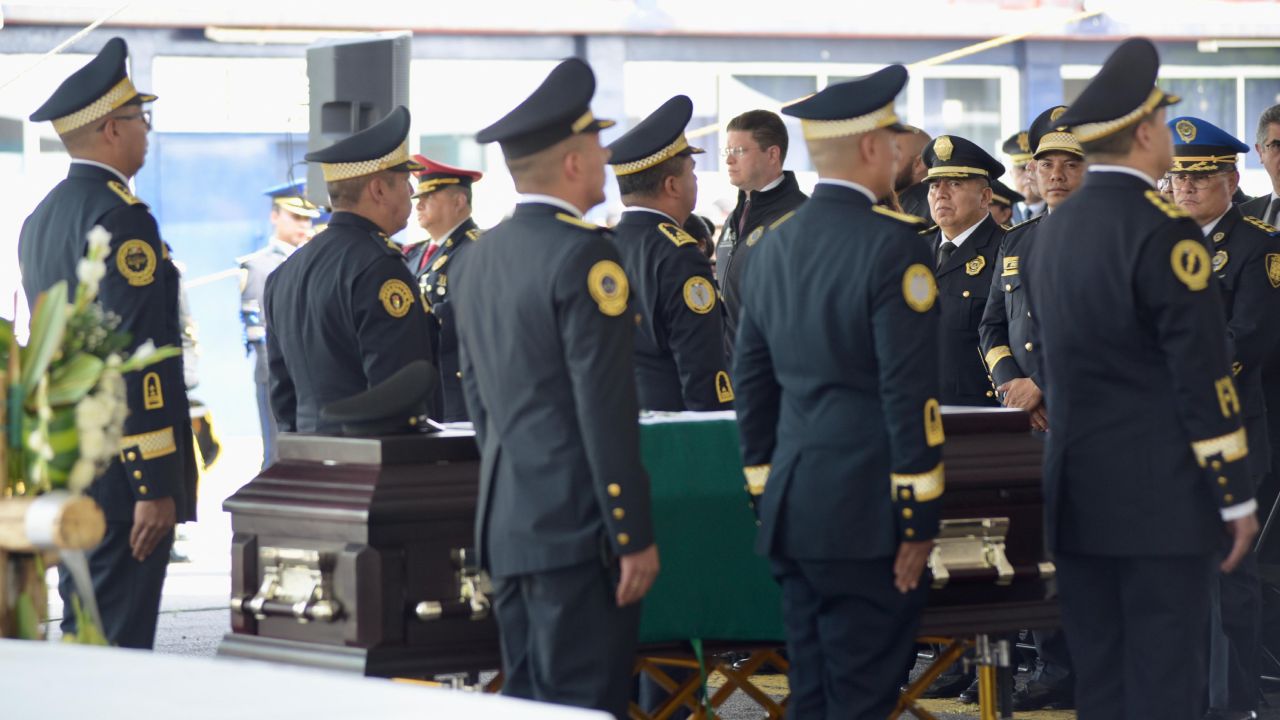 Con una ceremonia solemne, la SSC de la CDMX despidió al policía Javier Duana, atropellado por un motociclista en la Magdalena Contreras.