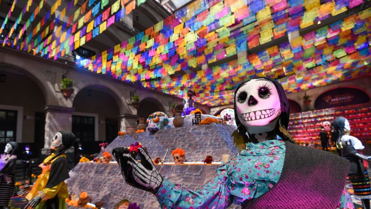 El Día de Muertos es una de las celebraciones más emblemáticas de la cultura mexicana y una de las más características fuera de nuestro país