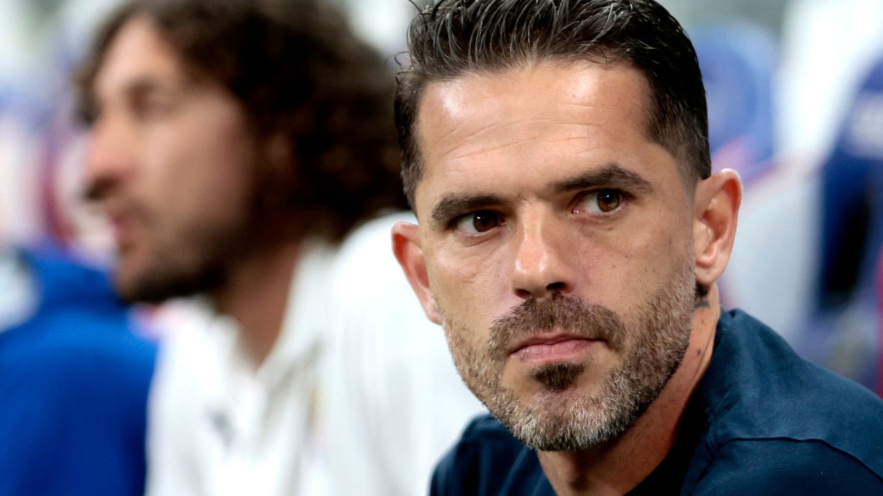 Deportivo Guadalajara y el entrenador, Fernando Gago, parece haberse tornado en contra del equipo, al conocerse por diversas fuentes