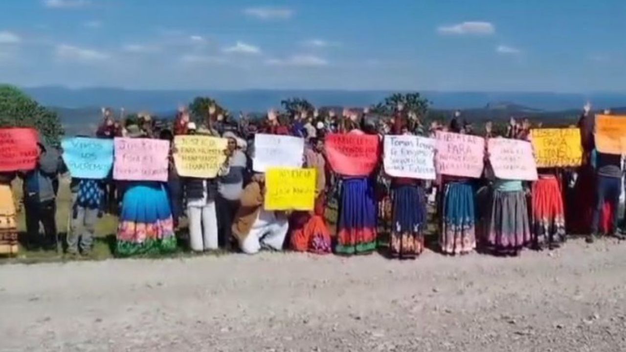 HECHOS. Los primeros reportes indican que los wixárikas viajaban en camioneta por una carretera de su comunidad, ubicada en los límites entre Zacatecas y Nayarit, cuando fueron interceptados por hombres armados.