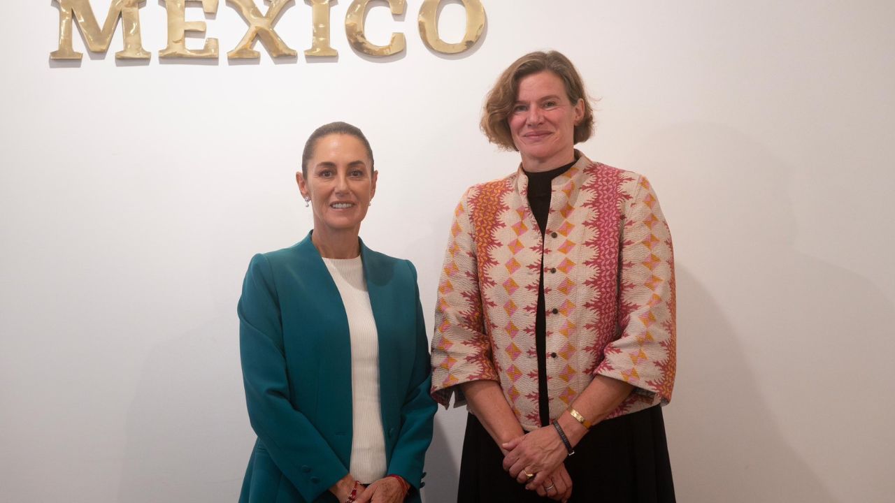 Reunión. La presidenta de México compartió una foto con su invitada y refirió que hablaron sobre desarrollo regional e industrialización.