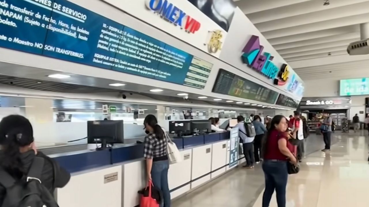 CONTACTO. La Central de Autobuses de Guadalajara es el punto principal para reunir a las personas; pero también hay casos en la vieja terminal y en la de Zapopán. advierten.