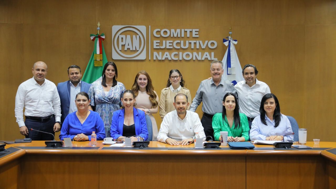 Democracia. El pasado 31 de julio el Comite Ejecutivo Nacional del blanquiazul grarantizó que al menos una mujer pudiera participar en la contienda por el liderazgo.