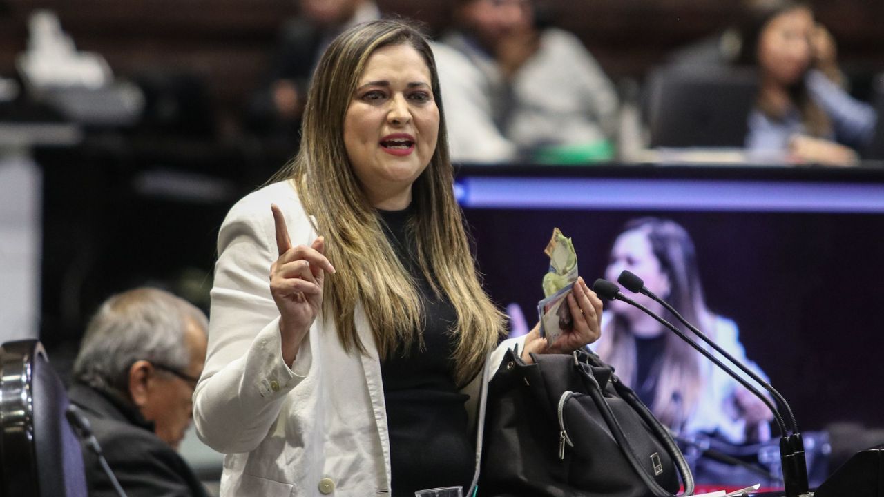 senadora Cynthia López Castro