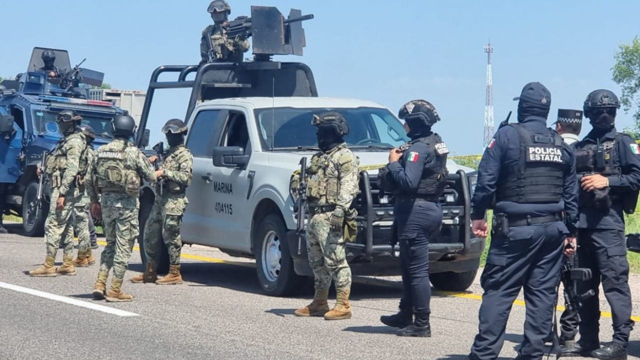 Un ataque a una camioneta se registró en la caseta de cobro en Navolato