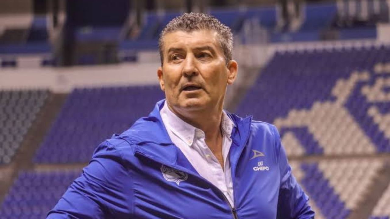 Puebla confirma la salida del Chepo De la Torre de la dirección técnica del club.