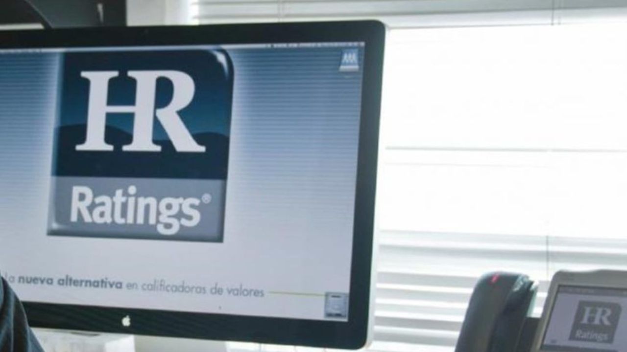 HR Ratings cambia perspectiva de México a negativa