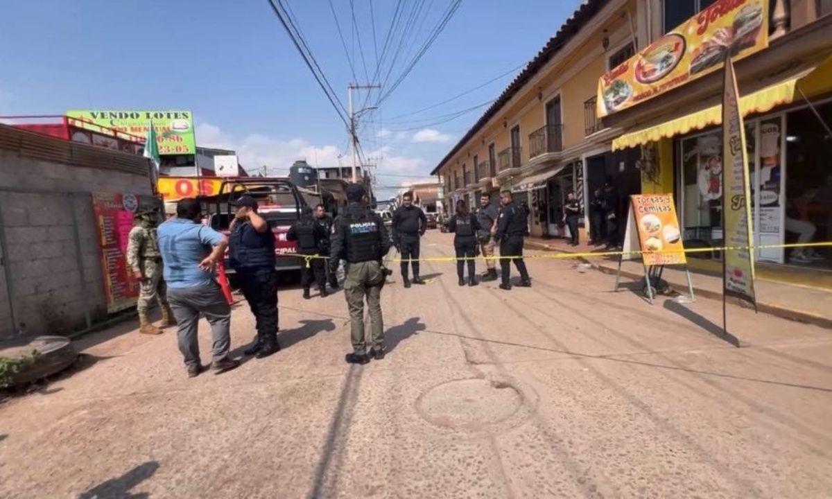 Por una riña, un sujeto atacó a balazos a un turibús en Puebla dejando dos personas muertas