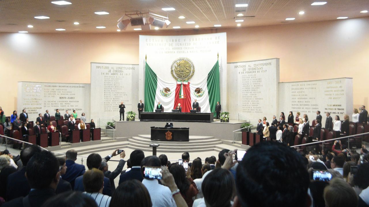 Varios congresos dieron luz verde a la desaparición de los organismos autónomos.