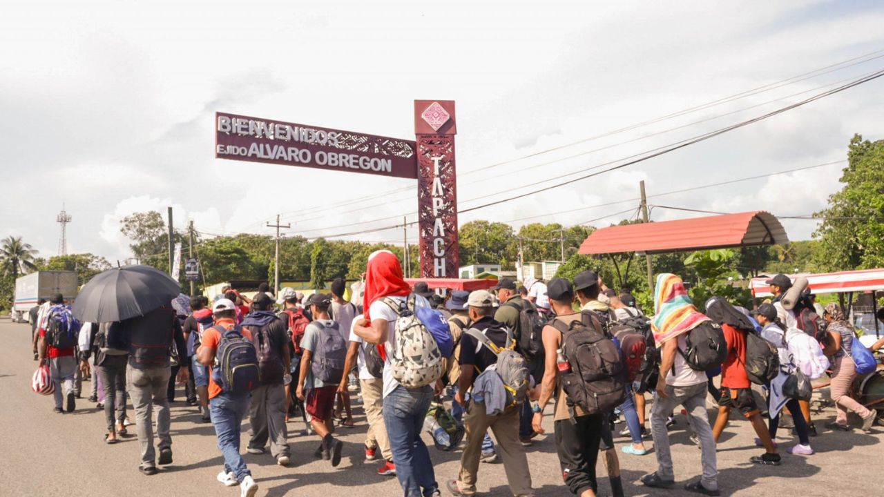 Caravana migrante en la frontera sur de México.