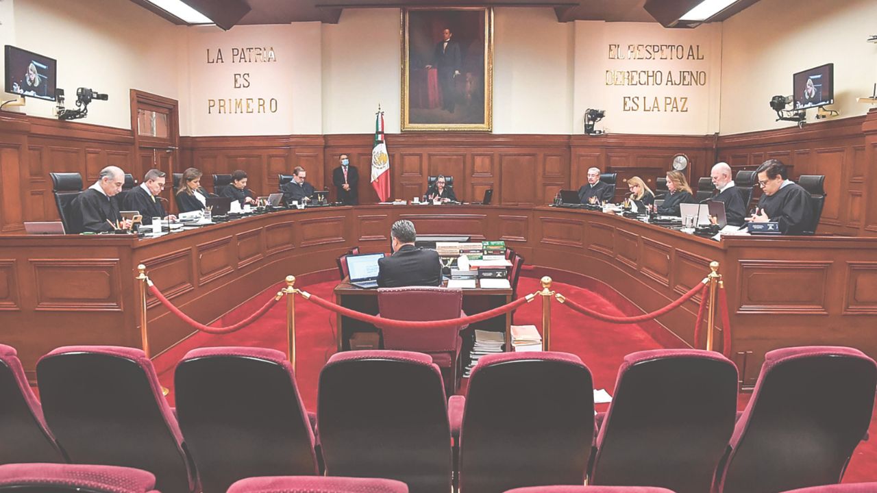 Remuneración. Los ministros de la Suprema Corte pidieron 2 millones de pesos anuales, 1.7 millones menos de lo que se les aprobó para este año a cada uno. 