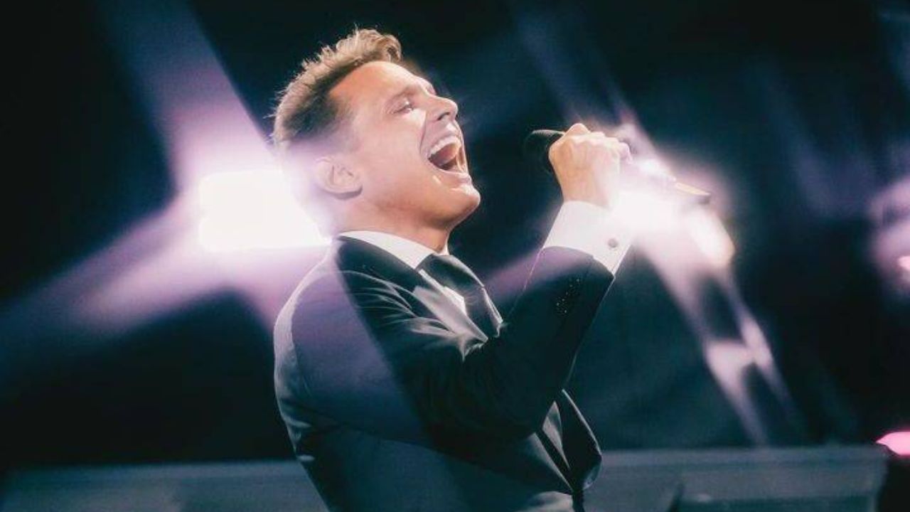 El cantante Luis Miguel canceló de nuevo un concierto, esta vez por el mal clima, sin embargo, anunció su reprogramación en diciembre.