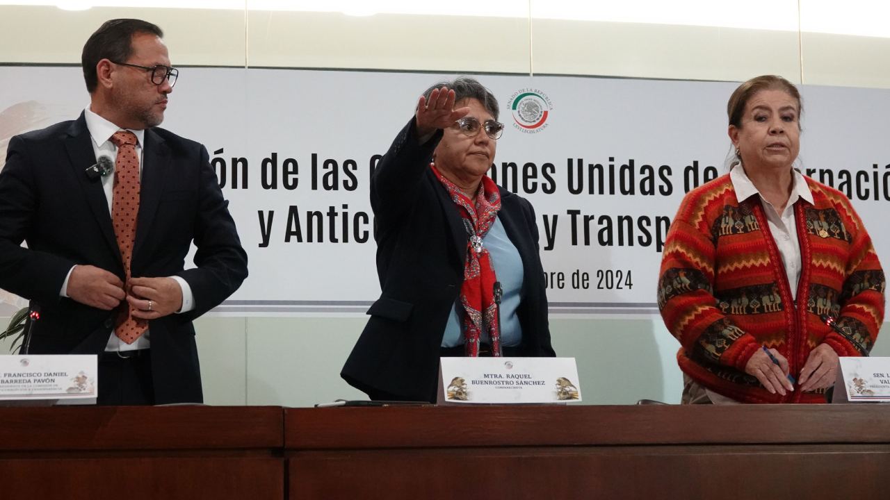 Por la mañana, el Senado ratificó a Raquel Buenrostro como secretaria de la Función Pública.