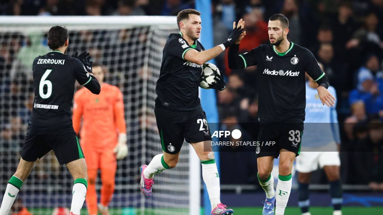 El "Bebote" marcó gol en el empate de su equipo ante el Manchester City.