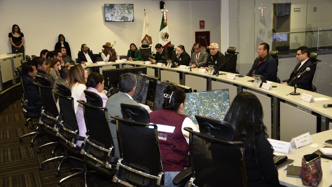 Cristóbal Castañeda sostuvo la segunda mesa de trabajo con ediles municipales y directores de seguridad del Estado de México.