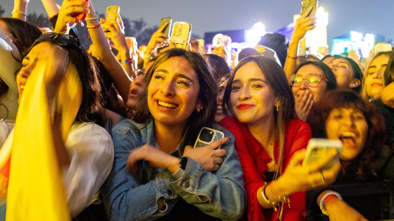 Asistentes en el segundo día del Corona Capital 2024.