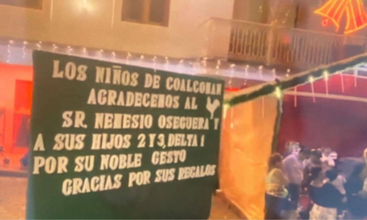 En una pancarta autoridades de Coalcomán en Michoacán, agradecen a “El Mencho” y el CJNG