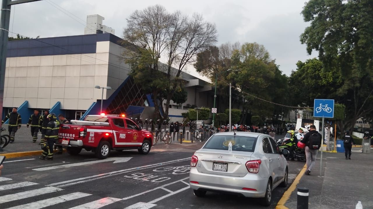 El edil refirió que el bombero que resultó afectado fue reportado como estable luego de ser trasladado al Hospital San Ángel Inn