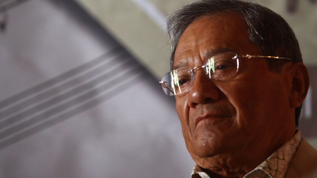 El cantante y compositor Armando Manzanero murió a los 86 años.