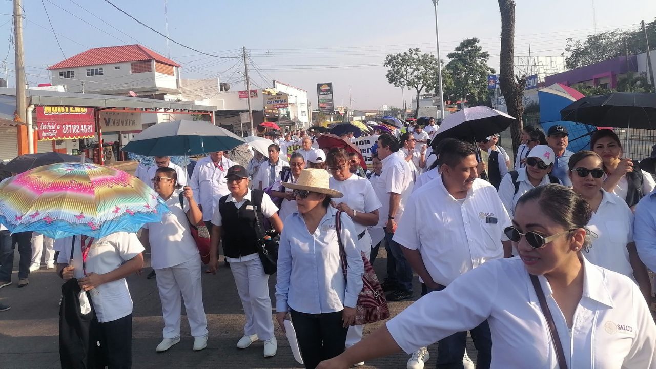 Trabajadores de Salud anuncian bloqueos carreteros en Oaxaca