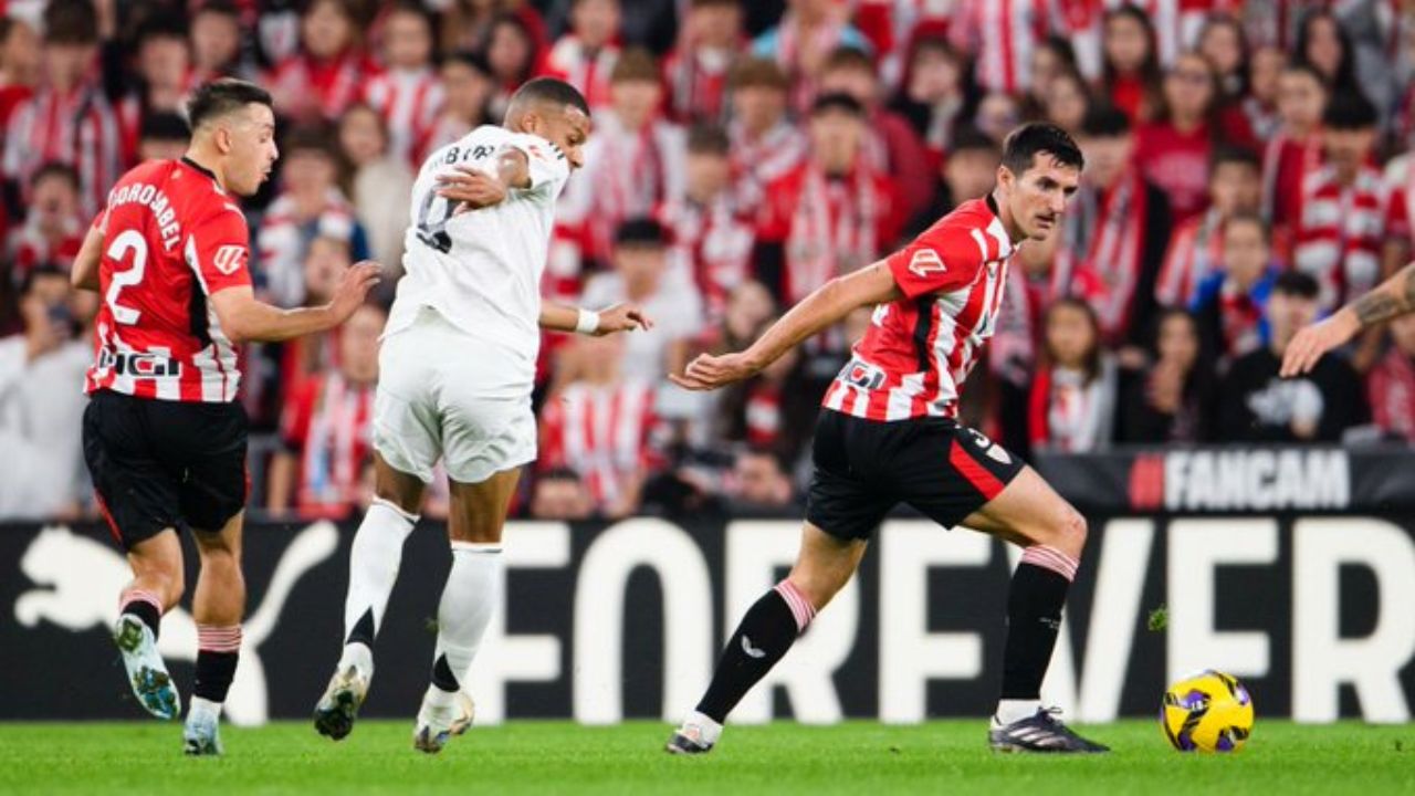 Real Madrid pierde contra el Athletic Club en San Mamés; Mbappé erró un penal.