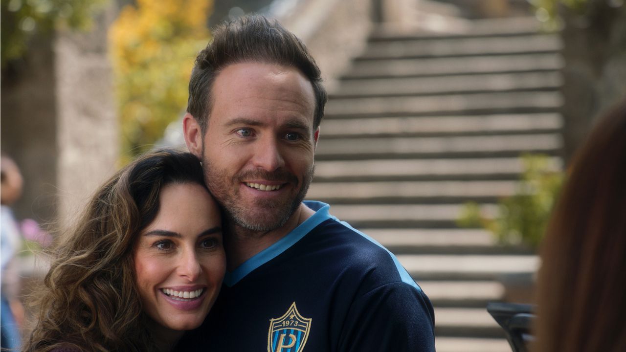 Still de la serie 'Ahora que no estás' cuyo estreno se dará en Prime Video este 25 de diciembre.