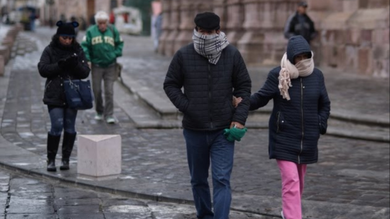 El clima.hoy nos prevé bajas temperaturas y lluvia.