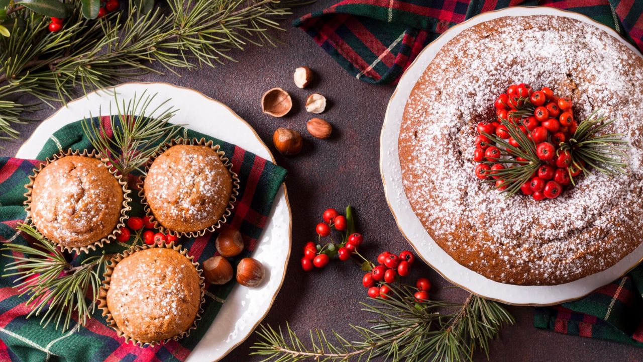 Panes adornados con detalles navideños