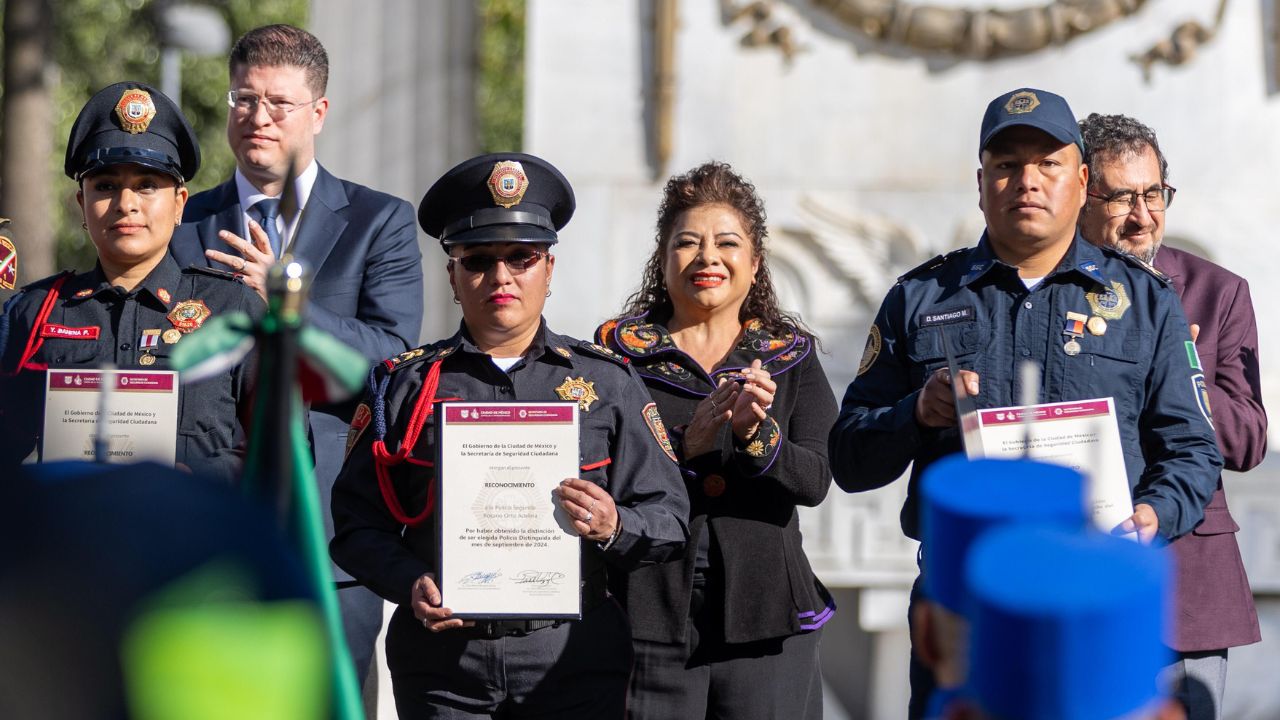 desfile de policías