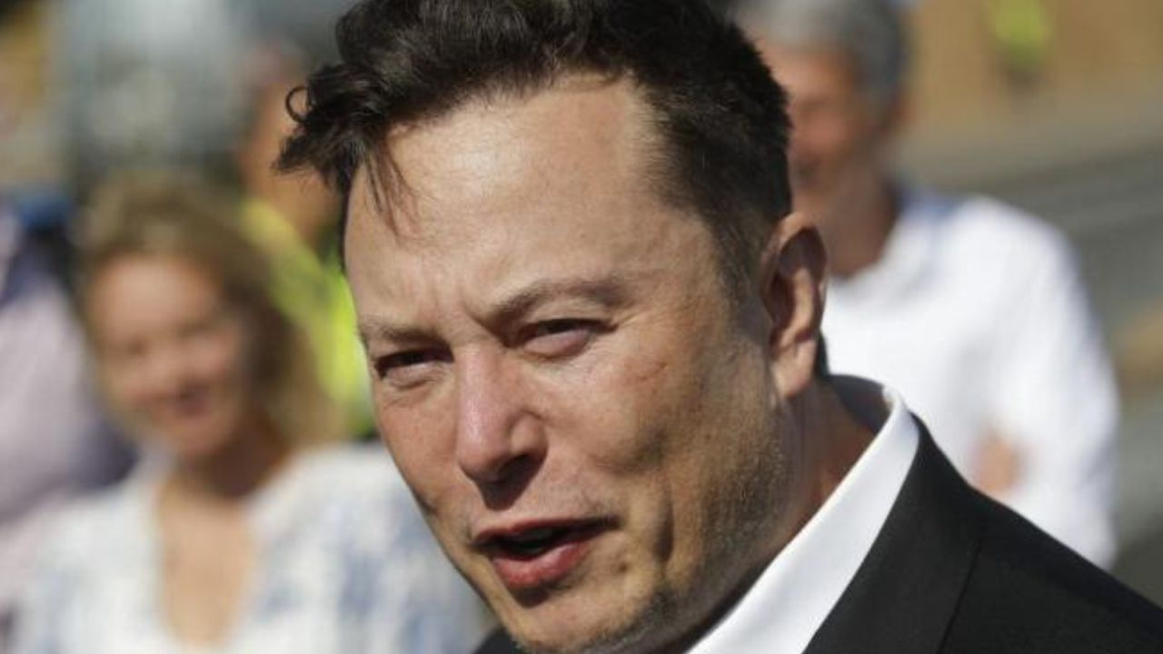 Elon Musk comparece ante tribunal