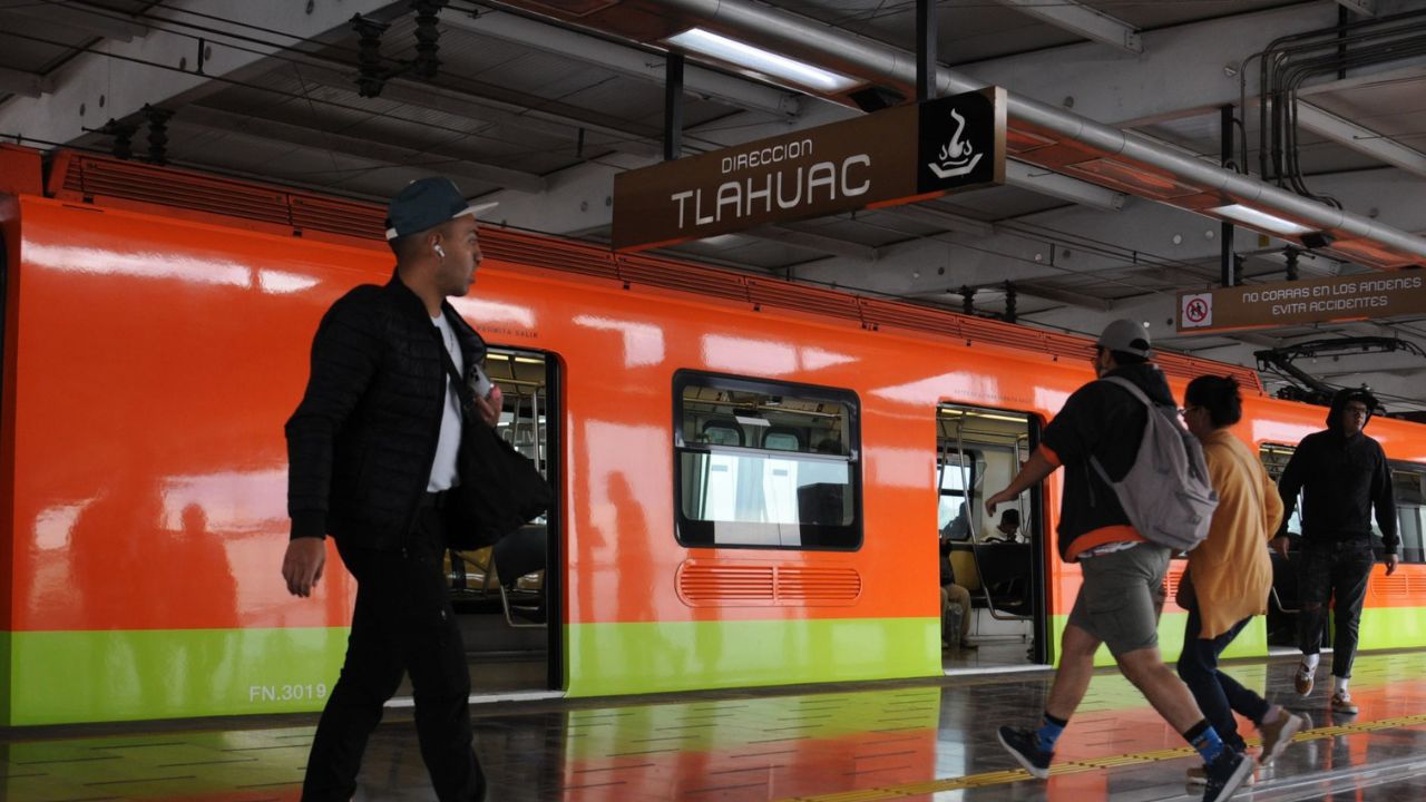 Estación del metro Tláhuac en CDMX, L12